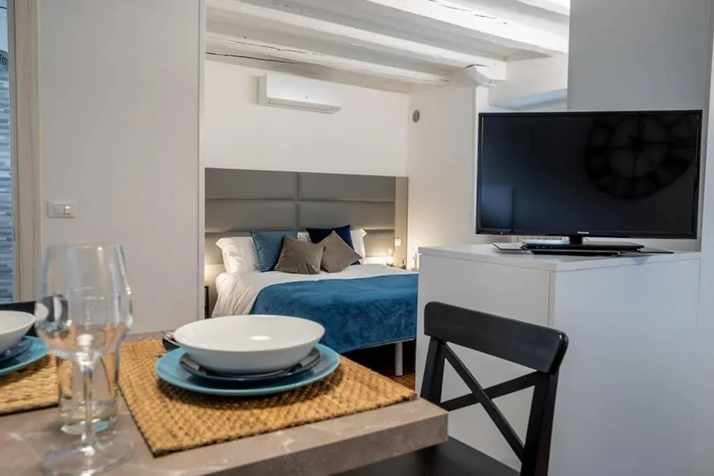 Giustissimi Haus Apartment Verona 0*,  Italy